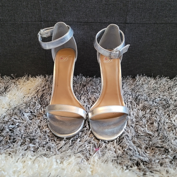 Silver Stiletto Sandal - Picture 4 of 8